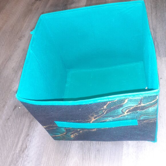 MIXED BABY ITEMS + TURQUOISE FOLDABLE STORAGE CUBE- ALL FOR $20 - Picture 8 of 10